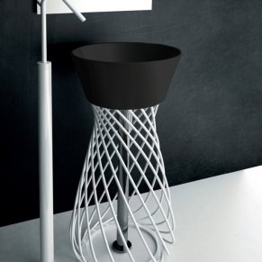 �������� Artceram WIRE 43 �� �� ������������� ���������